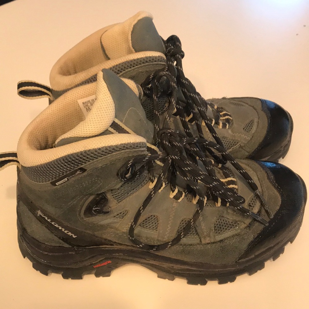 Salomon waterproof woman’s hiking boots